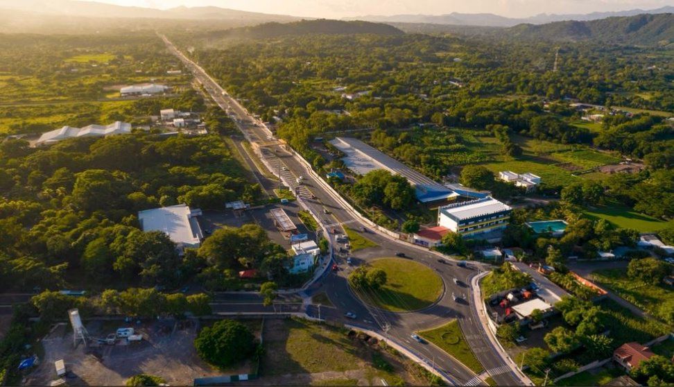 firman-convenio-para-la-construccion-de-la-segunda-fase-del-periferico-gerardo-barrios